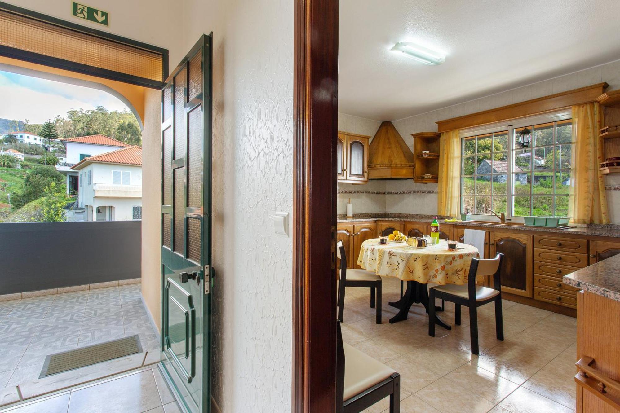Apartamento Maria Canhas Exterior photo